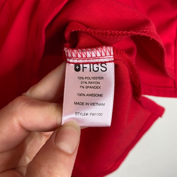FIGS Technical Collection XS Red Scrub Top Medical Nursing Healthcare Uniform - Picture 3 of 5